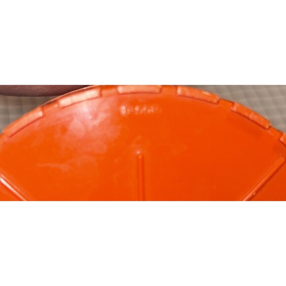 Tupperware Orange 2 Qt Pitcher Push Button 9-008 Vintage 1970's with handle - Picture 3 of 7